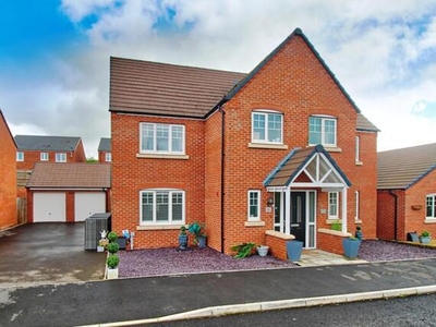 5 Bedroom House Droitwich Worcestershire