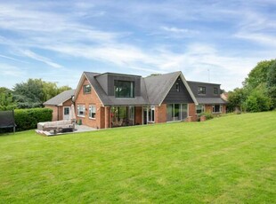 5 Bedroom House Leicestershire Leicestershire