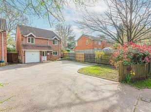 5 Bedroom House Surrey Great London