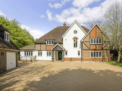 6 bedroom property for sale in Burgess Wood Grove, Beaconsfield, HP9