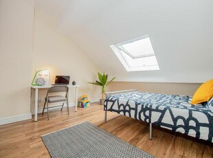 6 Bedroom Shared Living/roommate Birkenhead Merseyside