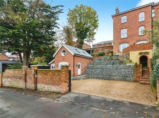 7 Bedroom House Beccles Suffolk