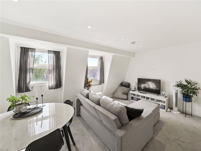 Abbey Parade, London, SW19 1 bedroom flat/apartment in London