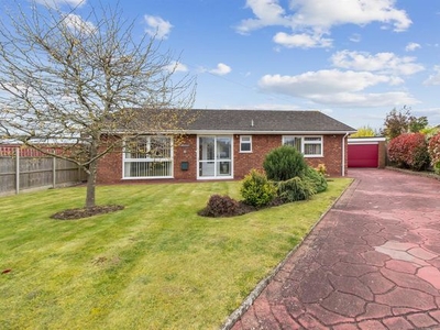 Bungalow for sale in Hillview Gardens, Ryall, Upton Upon Severn, Worcestershire WR8