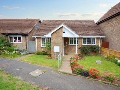 Bungalow to rent in Mendip Road, Duston NN5