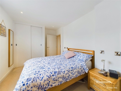 Capitol Way, London, NW9 2 bedroom flat/apartment in London