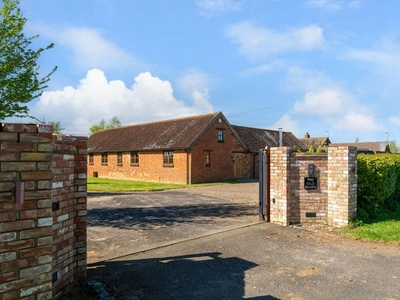 Country house for sale in Casemore Farm Preston Bissett Buckingham, Buckinghamshire MK18