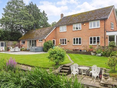 Country house for sale in Southampton Road, Fordingbridge SP6