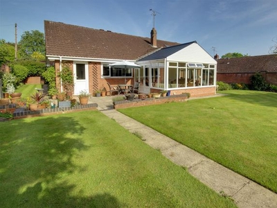 Detached bungalow for sale in Cliff Top Lane, Hessle HU13