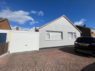 Detached bungalow to rent in Nicholas Road, Langley SO45