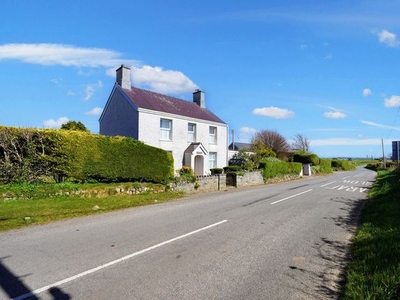 Detached house for sale in Bryn Hyfryd, Pentre Uchaf, Pwllheli LL53