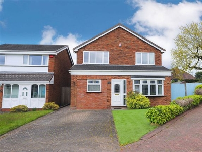 Detached house for sale in Clyde Avenue, Halesowen B62