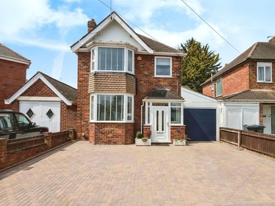Detached house for sale in Heythrop Grove, Moseley, Birmingham B13