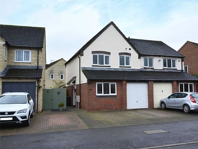 Detached house to rent in The Causeway, Quedgeley, Gloucester GL2