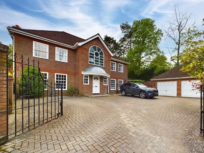 Detached house to rent in Timberley Place, Crowthorne, Berkshire RG45