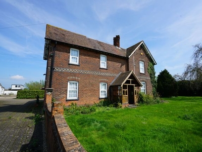 Detached house to rent in White Post Farm, Ockendon Road, Upminster RM14