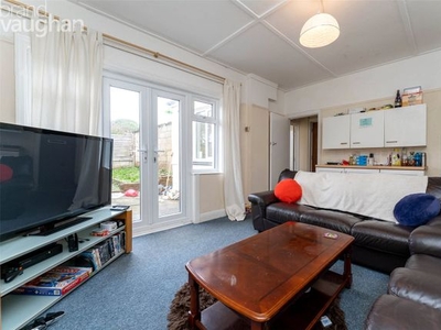 End terrace house to rent in Crayford Road, Brighton BN2