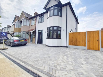End terrace house to rent in Norfolk Road, Upminster RM14