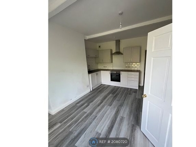 End terrace house to rent in Thronhill Road, Huddersfield HD3