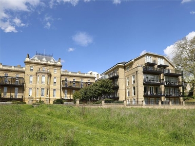 Flat for sale in Chambers Park Hill, Wimbledon SW20