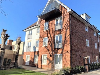Flat to rent in Alexander Lane, Hutton, Brentwood CM13