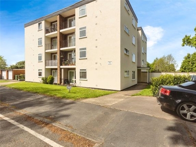 Flat to rent in Belworth Court, Belworth Drive, Cheltenham, Gloucestershire GL51