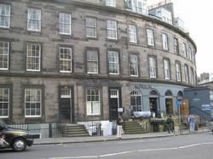 Flat to rent in Broughton Street, New Town, Edinburgh EH1