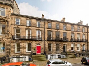 Flat to rent in Chester Street, West End, Edinburgh EH3