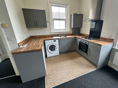 Flat to rent in Christchurch Road, Bournemouth BH1