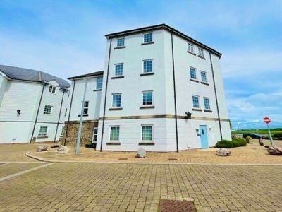 Flat to rent in Eastcliff, Bristol BS20
