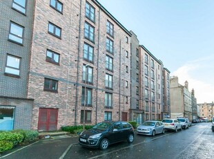 Flat to rent in Hermand Street, Edinburgh EH11
