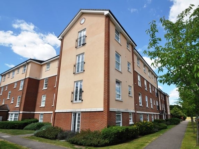 Flat to rent in Merrifield Court, Welwyn Garden City AL7