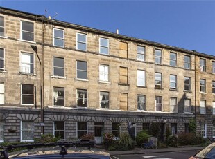 Flat to rent in Montague Street, Edinburgh EH8