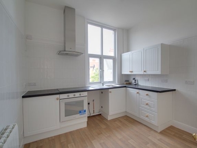 Flat to rent in North Avenue, Leicester LE2