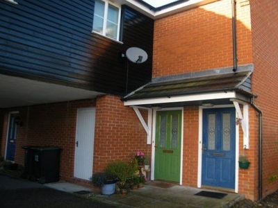 Flat to rent in Plover Close, Stowmarket IP14