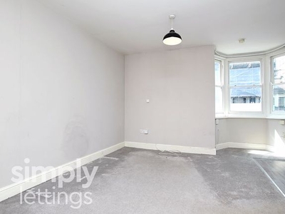 Flat to rent in Rose Hill Terrace, Brighton BN1