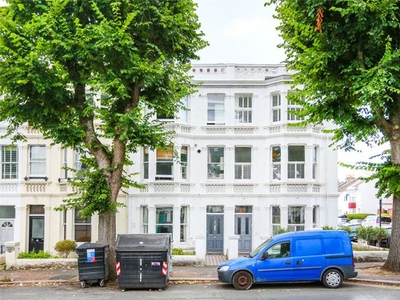 Flat to rent in Sackville Road, Hove, East Sussex BN3