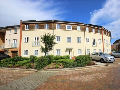Flat to rent in St Lucia Crescent, Horfield, Bristol BS7