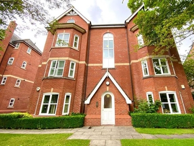 Flat to rent in Stanley Road, Whalley Range, Manchester M16