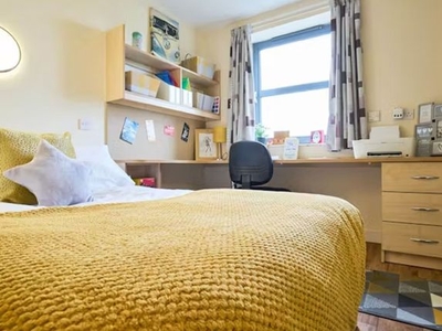 Flat to rent in Students - Europa, 190 Erskine St, Liverpool L6