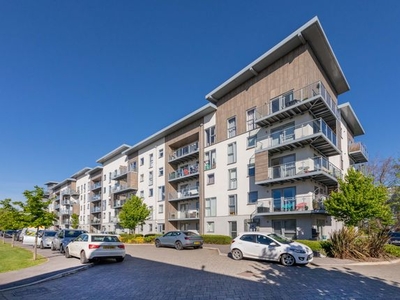Flat to rent in Sallow House, 4, 7 Wallingford Way SL6