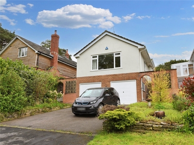 Lapwing Road, Colehill, Wimborne, Dorset, BH21 2 bedroom bungalow in Colehill