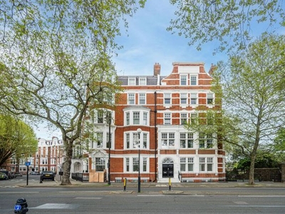 Maisonette to rent in Embankment Gardens, Chelsea, London SW3