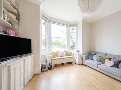 property to let in Hemstal Road London NW6