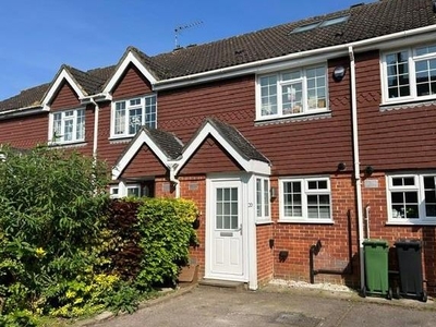 Property to rent in Chesham Road, Guildford GU1