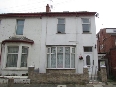 Property to rent in Livingstone Road, Blackpool, Lancashire FY1