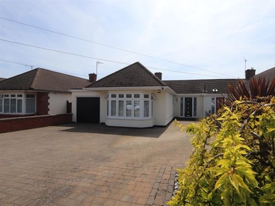 Semi-detached bungalow to rent in Park View Drive, Leigh-On-Sea SS9