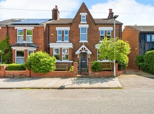 Semi-detached house for sale in George Street, Bedford, Bedfordshire MK40