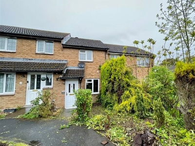 Semi-detached house to rent in Farringdon Way, Tadley RG26