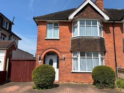 Semi-detached house to rent in Kenilworth Avenue, Reading RG30
